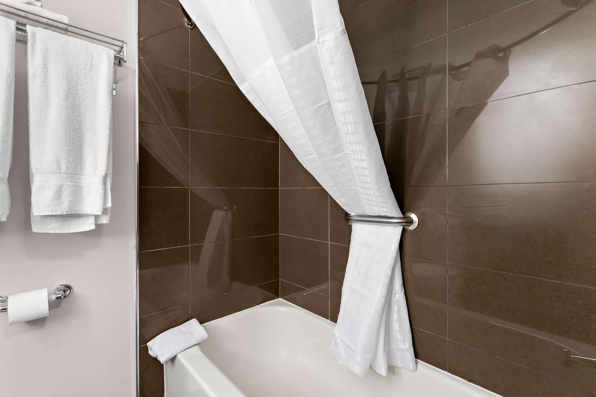 Surestay Plus By Best Western Windsor Kültér fotó
